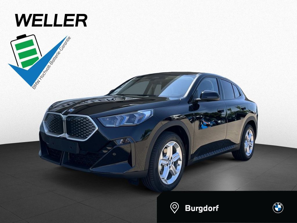 BMW iX2 eDrive20, AHK, Parking Assistant, Adapt. LED Leasing