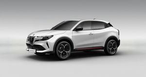 Alfa Romeo Junior Speciale e-DCT6 Ibrida Leasing