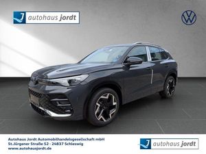 Volkswagen Tiguan R-Line 1,5 l e-hybrid 150/115 PS DSG // AKTION