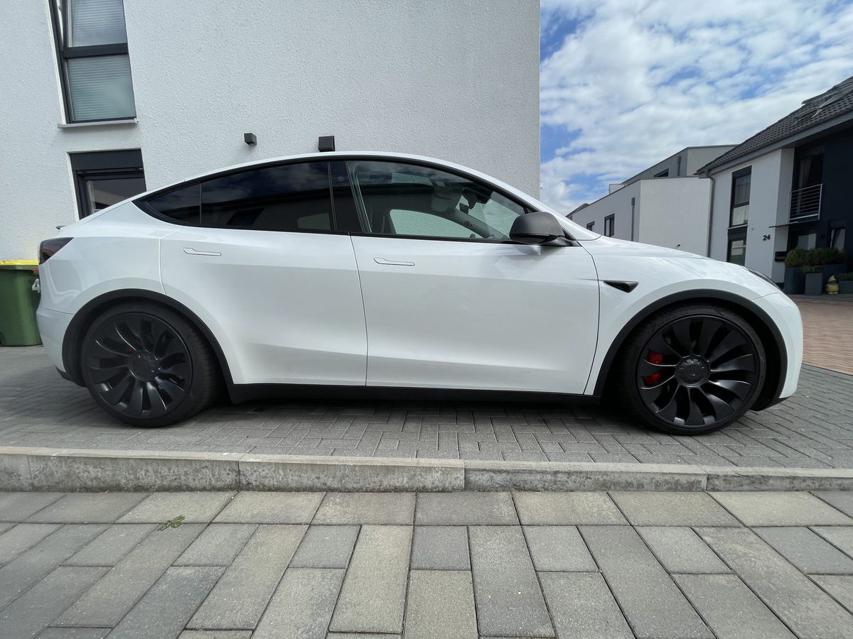 Tesla Model Y Performance Leasing 325,66E 33Mon. 15Tkm ST XA H&R Leasingübernahme