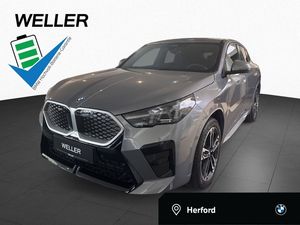 BMW iX2 eDrive20 MSport SiHz PaAss AHK
