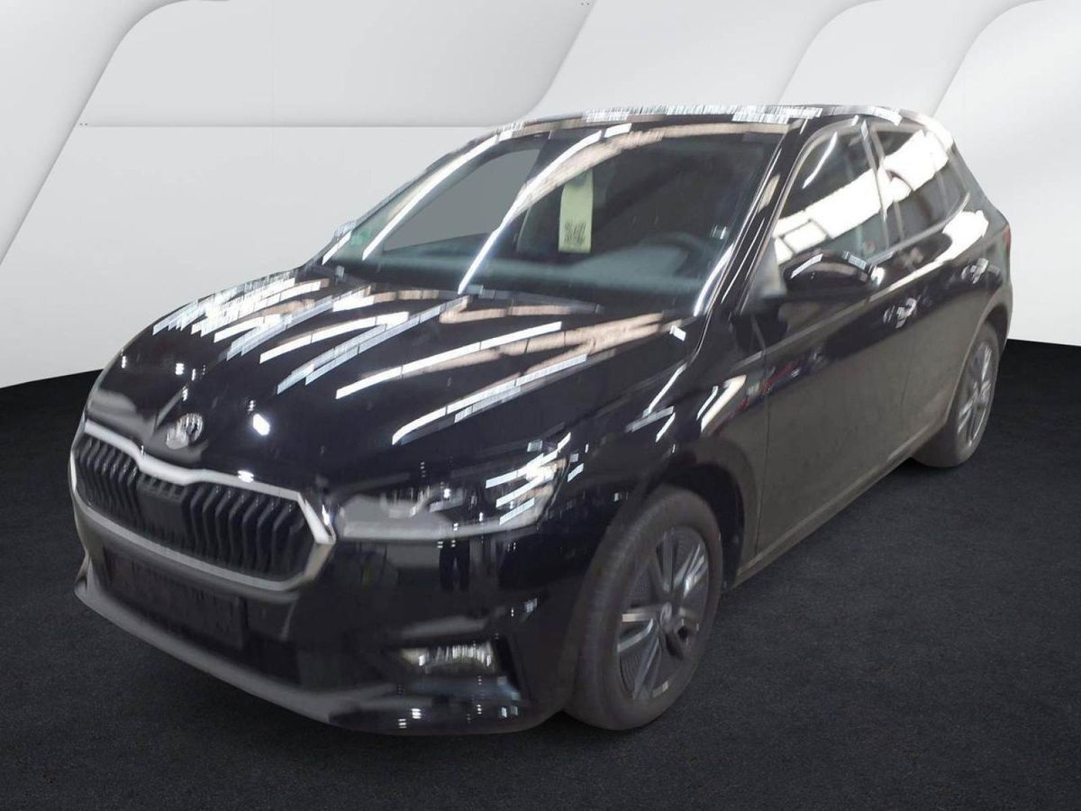 Skoda Fabia Selection Tour 1,0 TSI- LED Kamera Smart Link SHZ PDC Kessy Climatr. LM Leasing