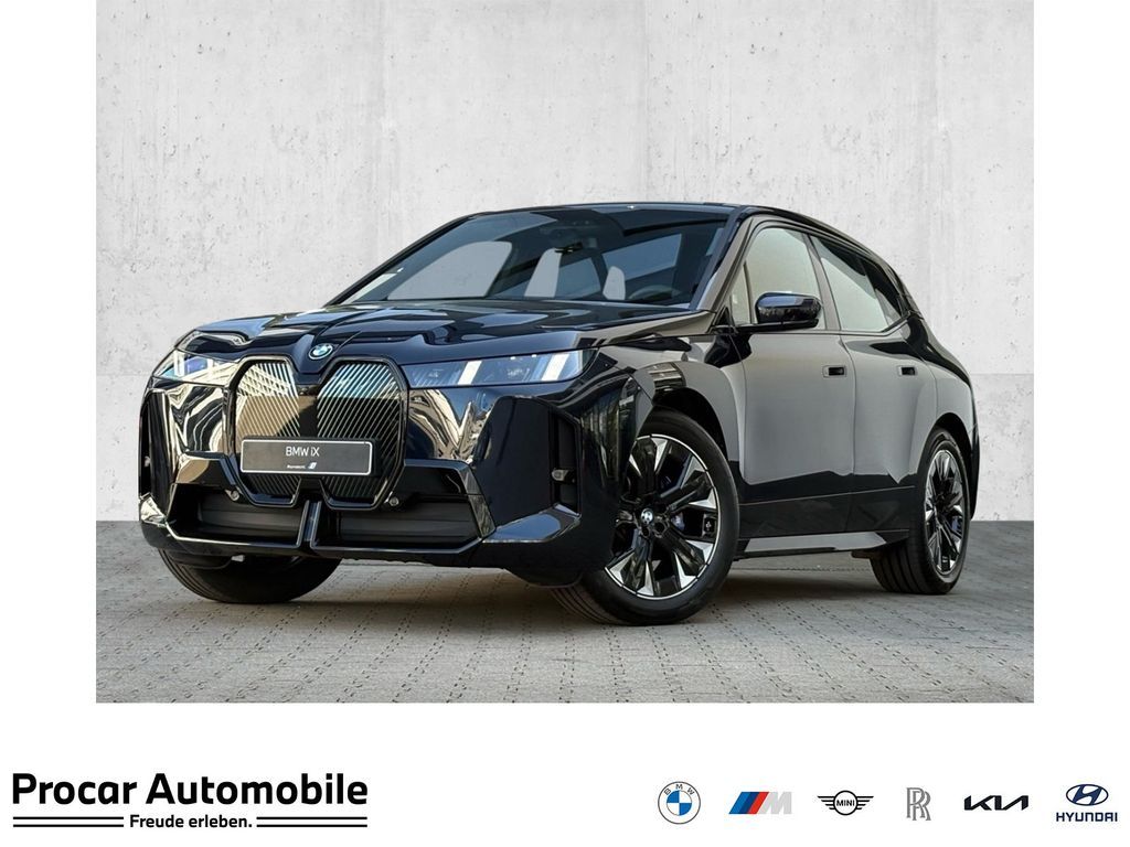 BMW iX xDrive45 M Sport DA Prof PA Prof PANO 21