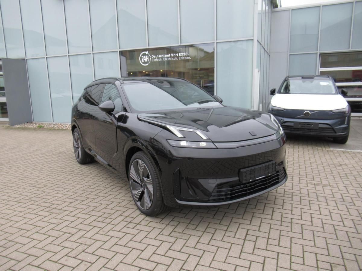 LYNK & Co 08 More Leasing