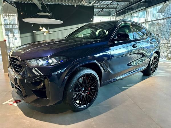 BMW X6 M Competition. CARBONSCHWARZ. INNO. COMFORT+. Leasing