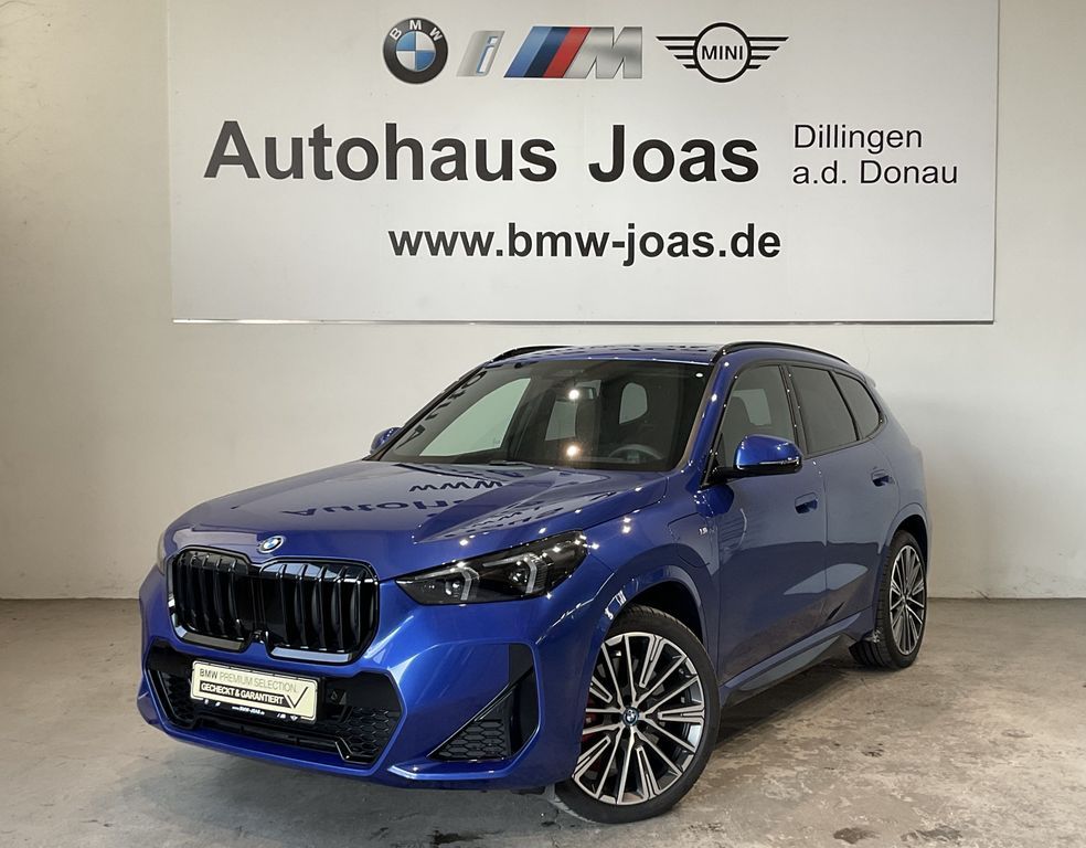 BMW X1 xDrive25e |Glasdach |Aktivsitz |Head-Up Leasing