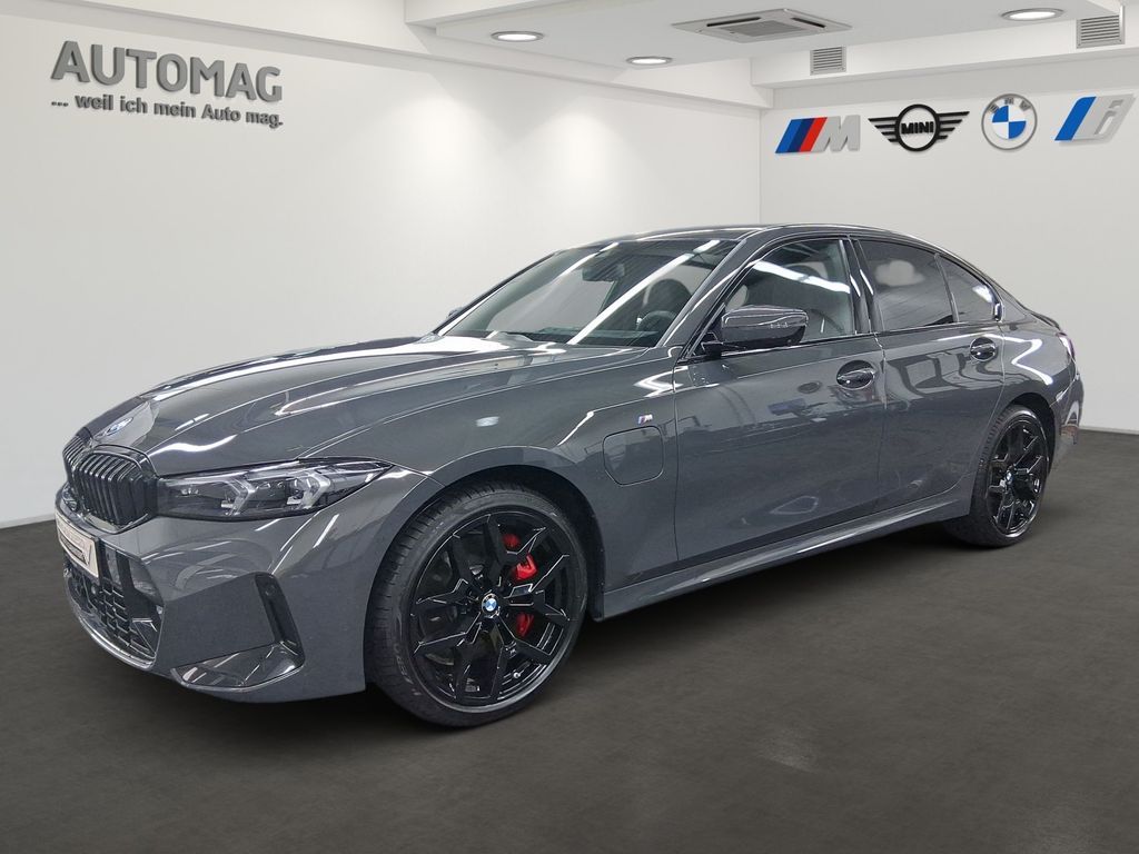 BMW 330e M-SportPro*ParkAssPlus*AktiGeschw*AHK Leasing