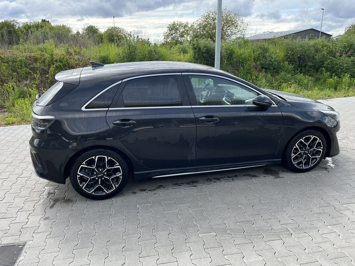 Kia Ceed GT-Line Schwarz inkl. Wartungspaket TüV bis 04/28 Leasingübernahme