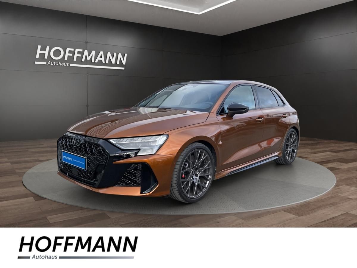 Audi RS3 Sportback / Exclusive Ipanemabraun / HUD / SONOS / LEDER / MATRIX / Memory / Massage Leasing