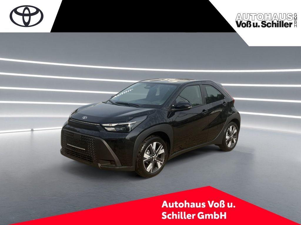 Toyota Aygo X Active 1.5 l Hybrid Sitzheizung Klima Leasing