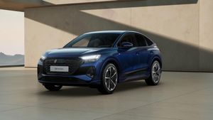 Audi Q4 e-tron Sportback 55 e-tron quattro S line Matrix AHK Leasing