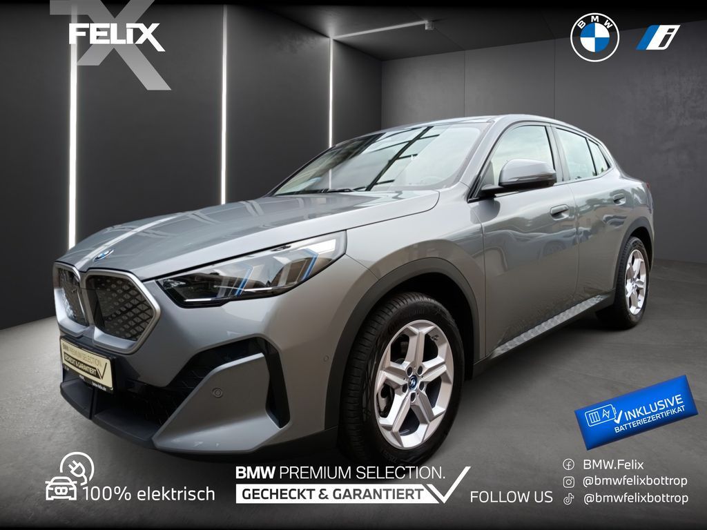 BMW iX2 30xDrive+LIVE COCKPIT PRO+ICONIC GLOW+HEAD U Leasing