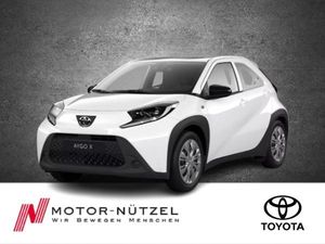Toyota Aygo X PLAY 1,0-l-VVT-i 5-Gang ** SOFORT VERFÜGBAR Leasing