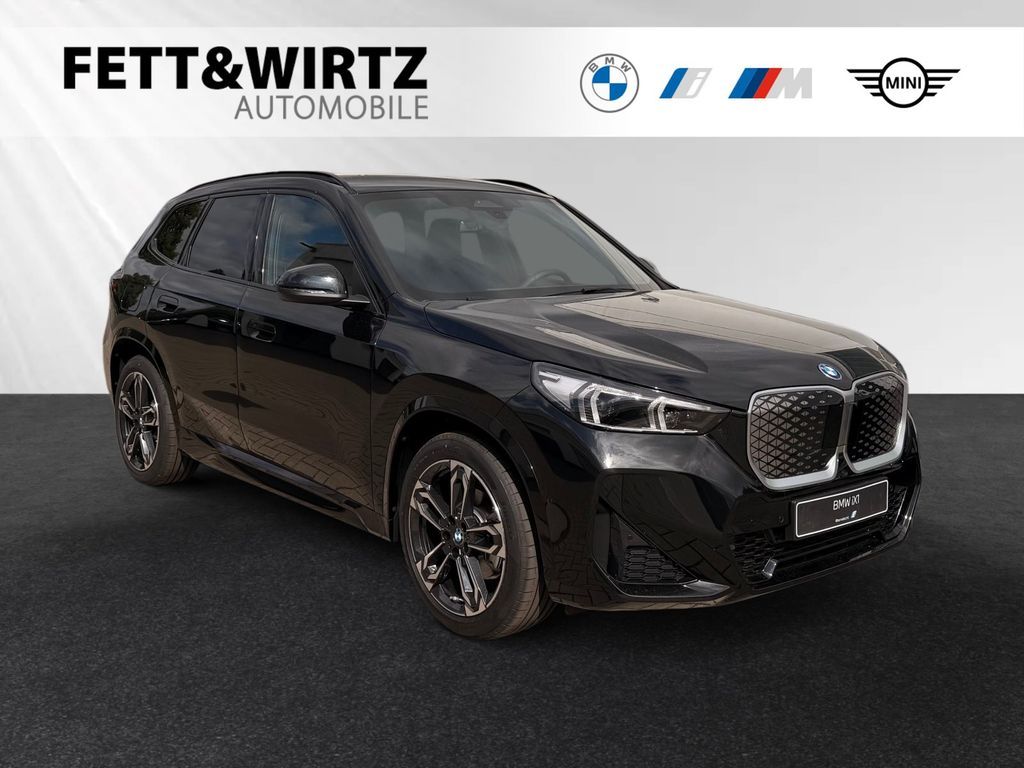 BMW iX1 eDrive20 M Sport|DA+|ParkingAss.|Aktivsitze Leasing