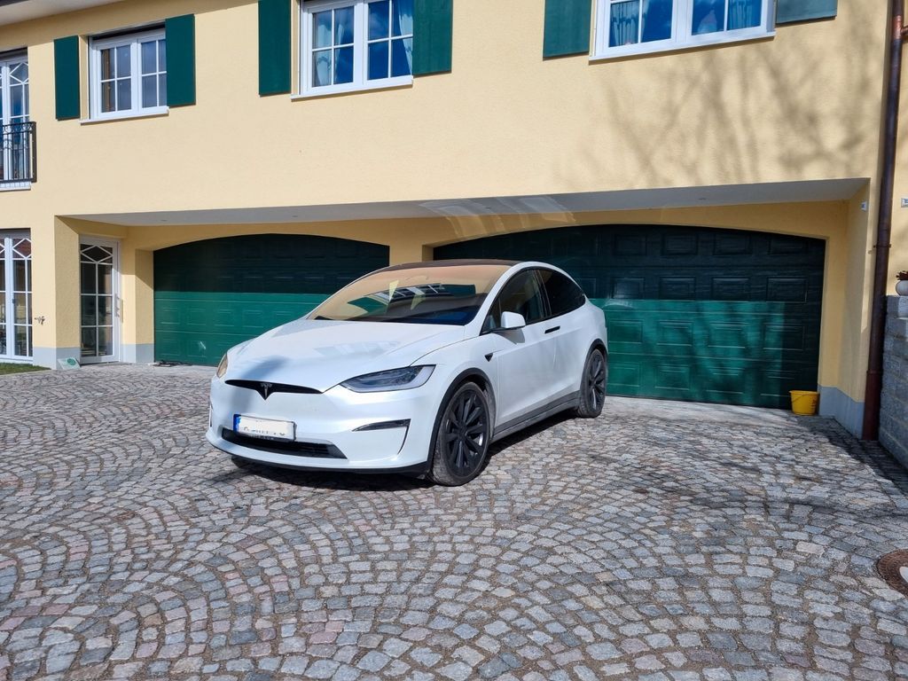 Tesla Model X Plaid Leasing
