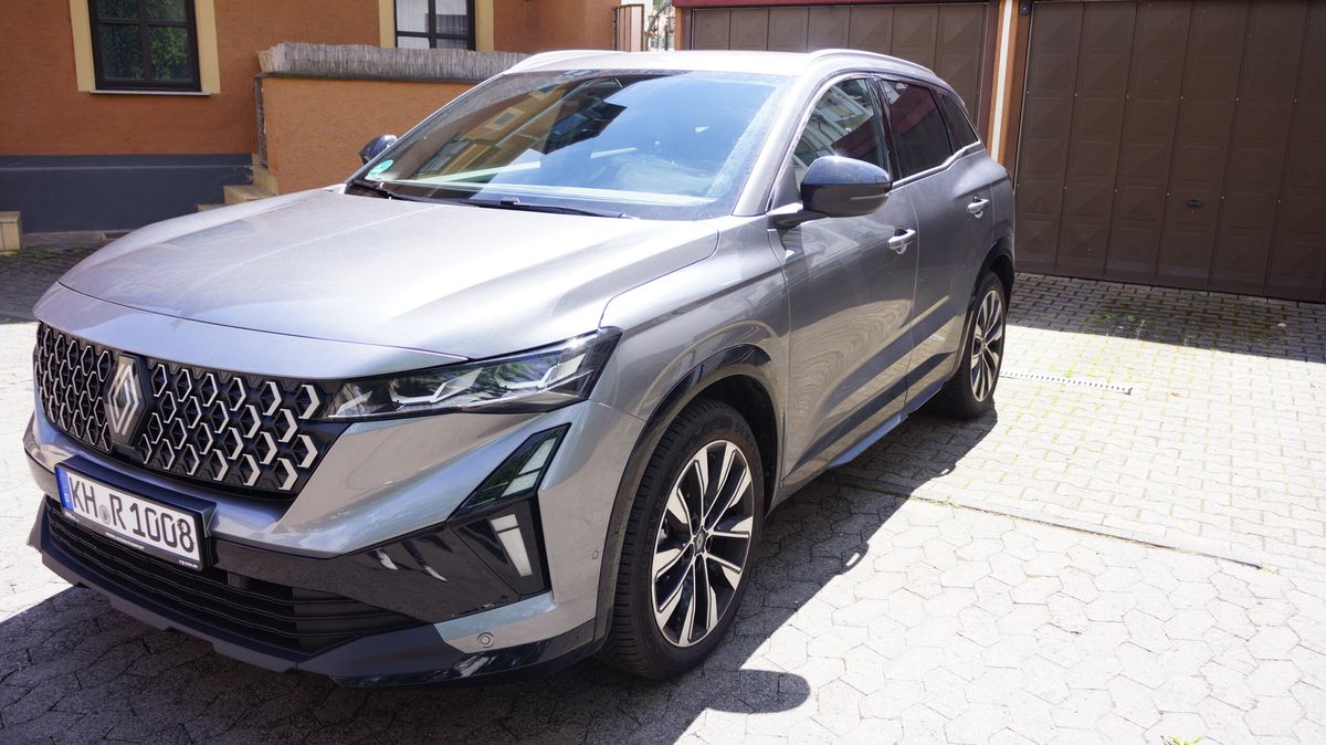 Renault Austral Techno Full Hybrid E-Tech 200 in Grau für nur 250 Euro monatlich Leasingübernahme