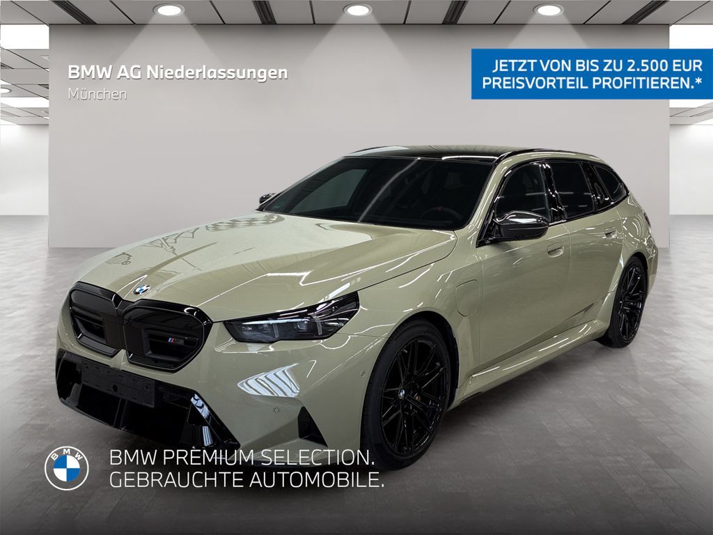 BMW M5 Touring AHK Driv.Assist.Prof LiveCockpitProf Leasing