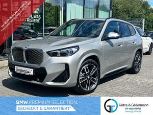 BMW iX1 xDrive30 M Sport //Stop&Go Panoramadach AHK