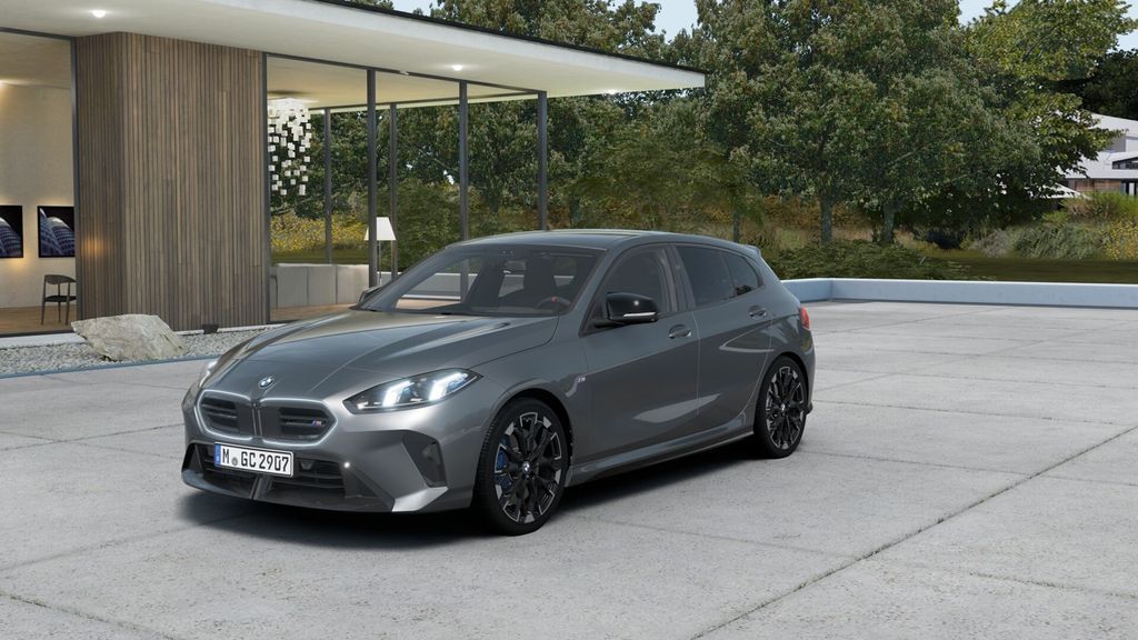 BMW M135 xDrive M-Sport HUD Adapt.-LED DrivAssProf. Leasing