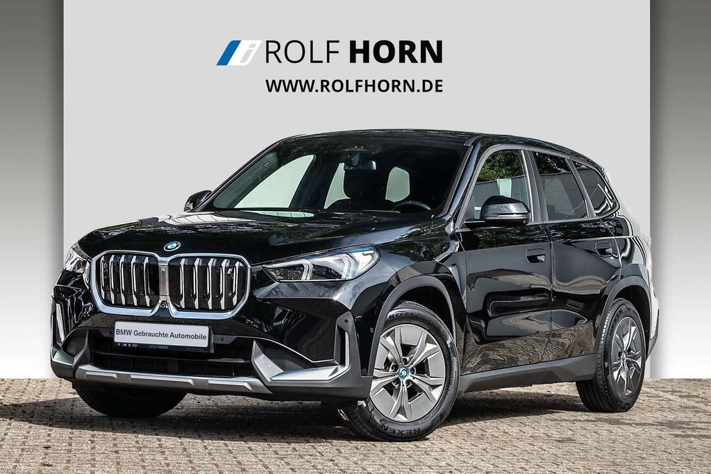 BMW iX1 xDrive30 HeadUp Klima LED 360° Sitzhzg DAB Leasing