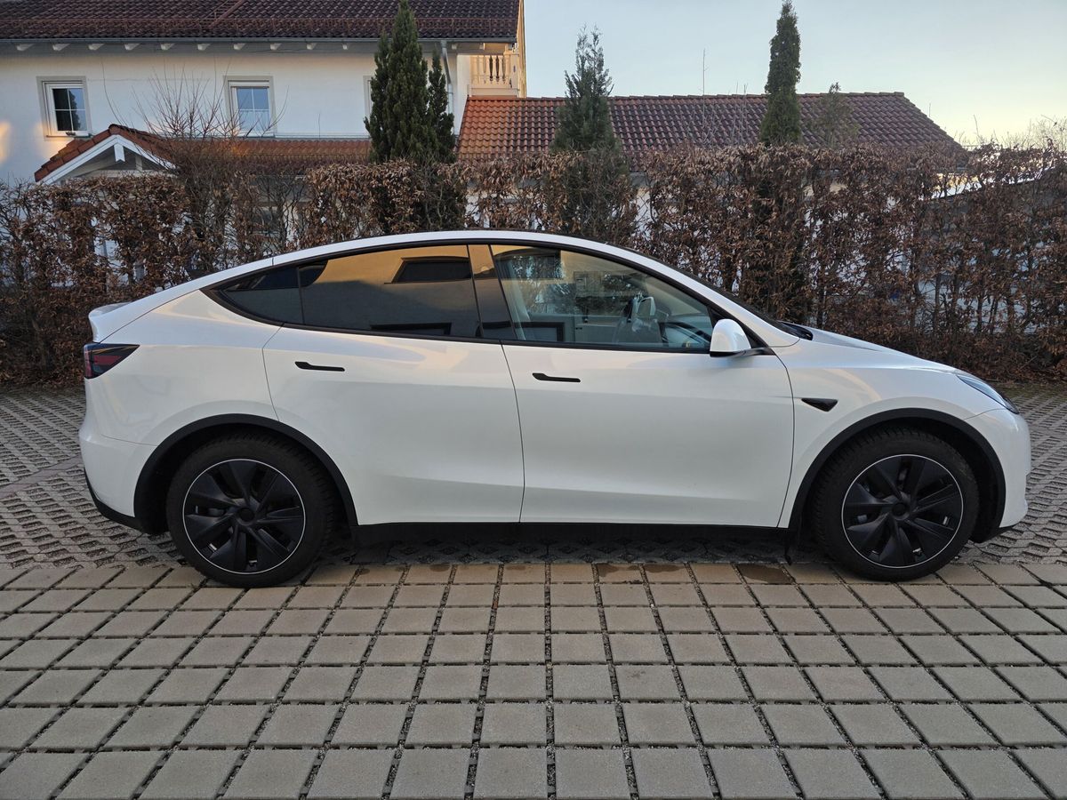 Leasingübernahme Leasing Tesla Model Y, 7-Sitzer, 52.000km (20 Monate) -> 611,86€ monatlich Leasingübernahme