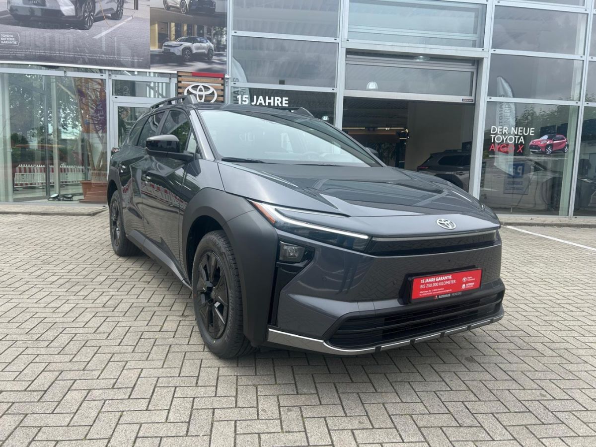 Toyota bZ4X Touring Teamplayer ACC LED SHZ 360° WäPu Leasing
