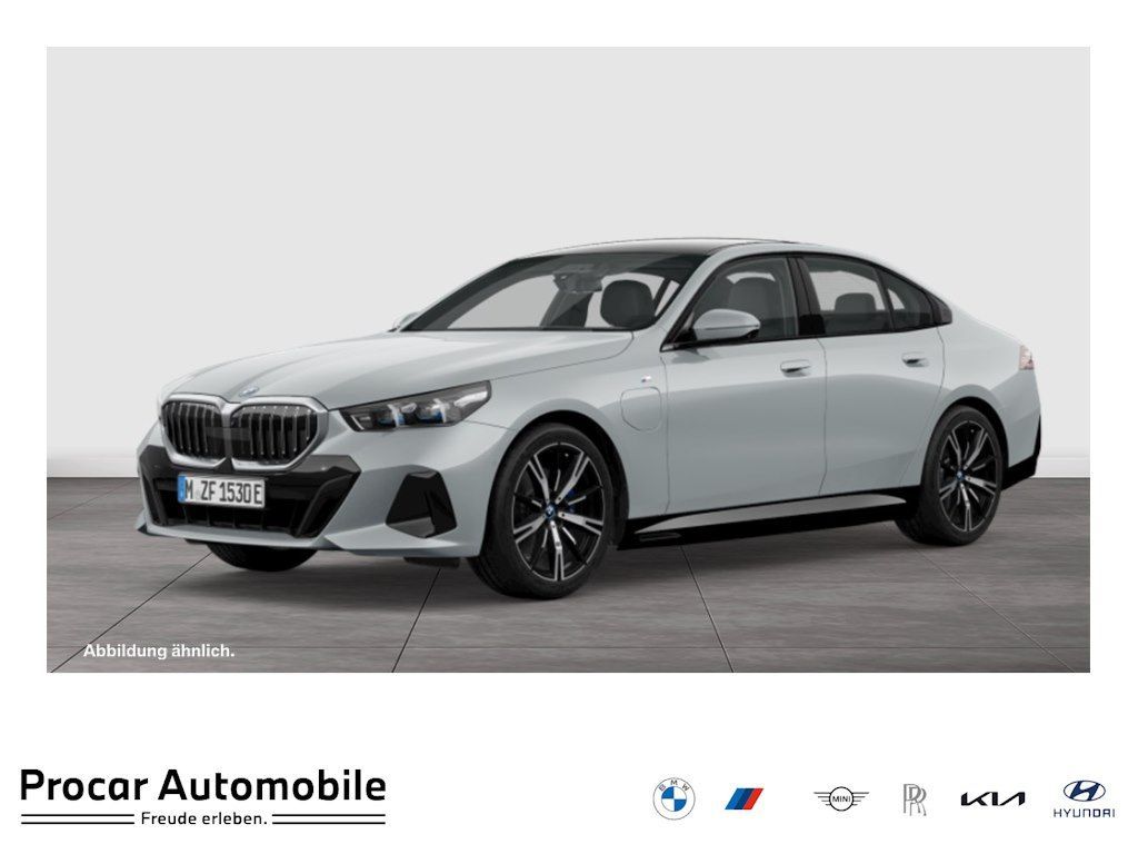 BMW 530e MSport AHK Pano DAProf 20