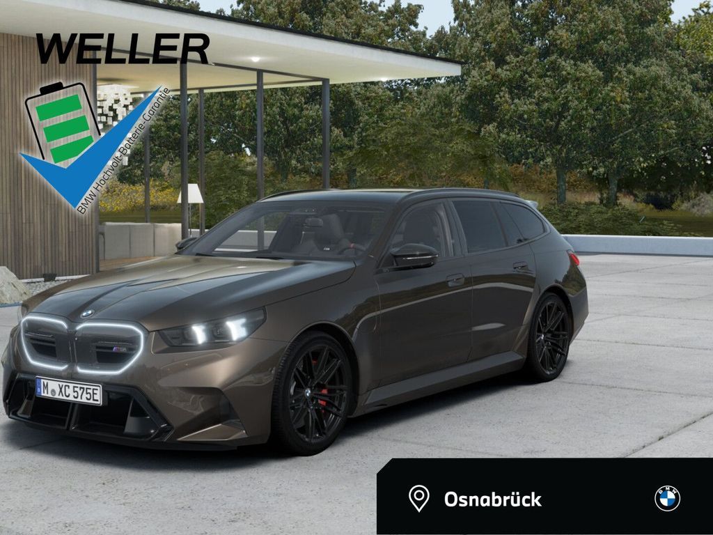 BMW M5 Touring M Drive Professional  Bowers & Navi Leasing