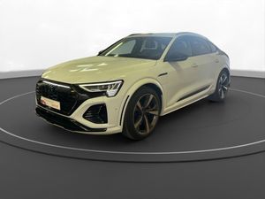 Audi SQ8 Sportback e-tron AHK Pano Matrix LM 21