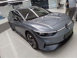 Volkswagen ID.7 Tourer Pro S 210kW Matrix-LED DAB+ SHZ App-Connect  ACC AHK LM Area View HUD Navi Leasing
