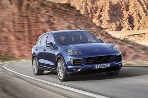 Symbolbild. Seit dem Herbst 2014 gibt es den Porsche Cayenne auch als Plug-In Hybridauto. Bildquelle: Porsche