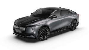 DS Automobiles DS 8 N°8 ÉTOILE LONG RANGE 350 PS - TOP-AUSSTATTUNG- NEW MODEL Business Deal zur Markteinfü Leasing