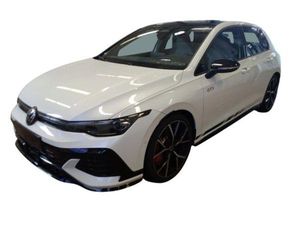 Volkswagen Golf 8 Facelift - Clubsport Black Style - Pano DCC Kamera Leder / 8-fach Bereift / Garantie