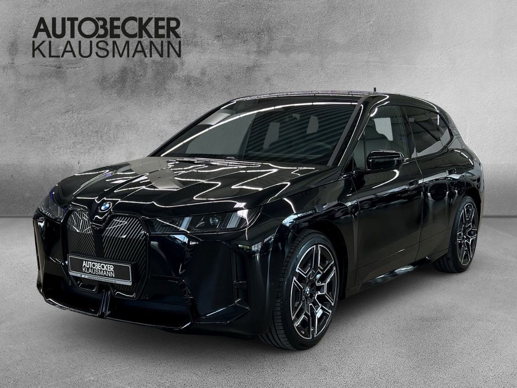 BMW iX xDrive45 M Sport Pro effekt.Zins 0,99% Leasing