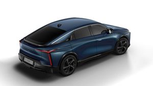 DS Automobiles DS 8 N°8 PALLAS FWD | *AKTION* Leasing