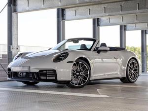 Porsche 911 Carrera Cabriolet (Typ 992.2) -BITTE NUR BEI 100% BESTELLABSICHT ANFRAGEN - 360 Kam, Lift, Chrono, B