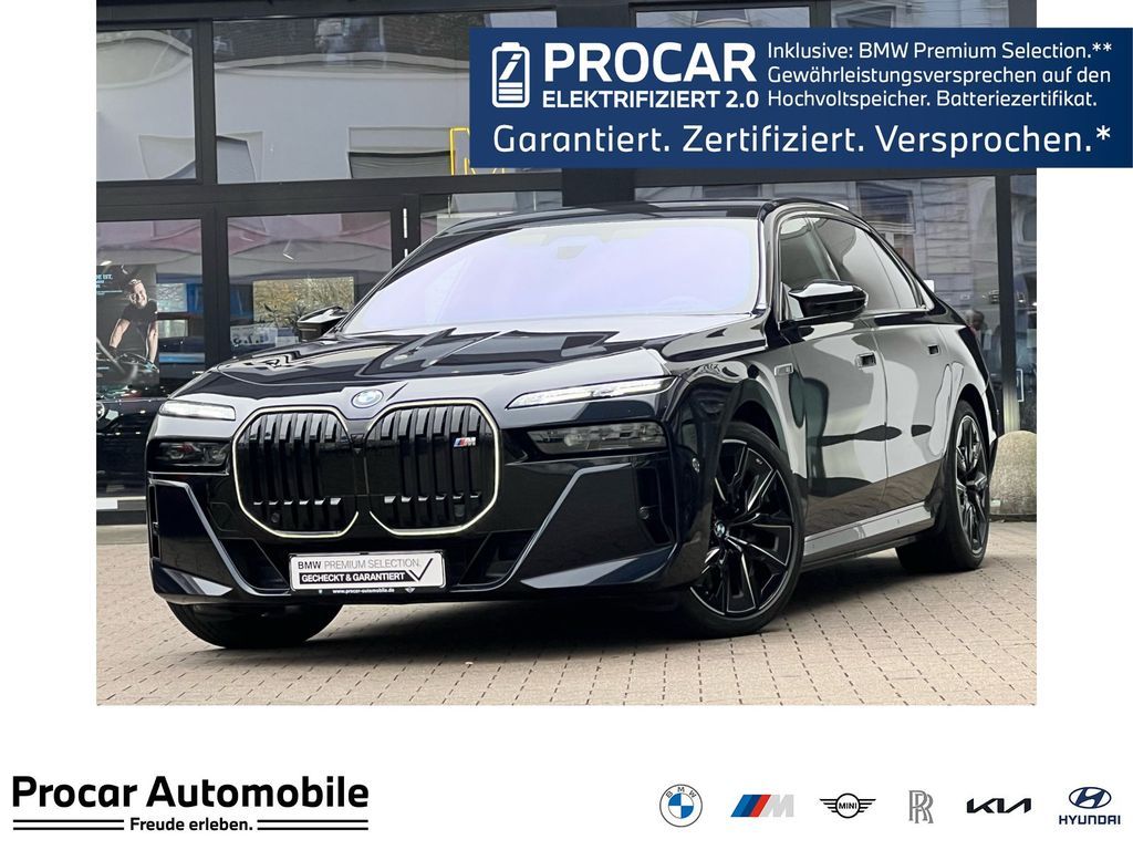 BMW i7 M70 xDrive SkyLounge TV DA/PA Prof B&W 21