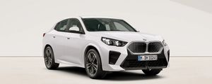 BMW iX BMW iX2 eDrive20 M Sportpaket eDrive20 Elektro 150 kW (204 PS)