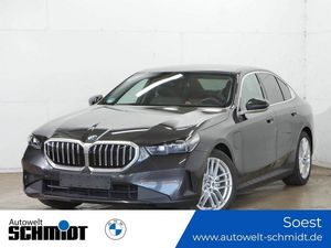BMW 530e Limousine