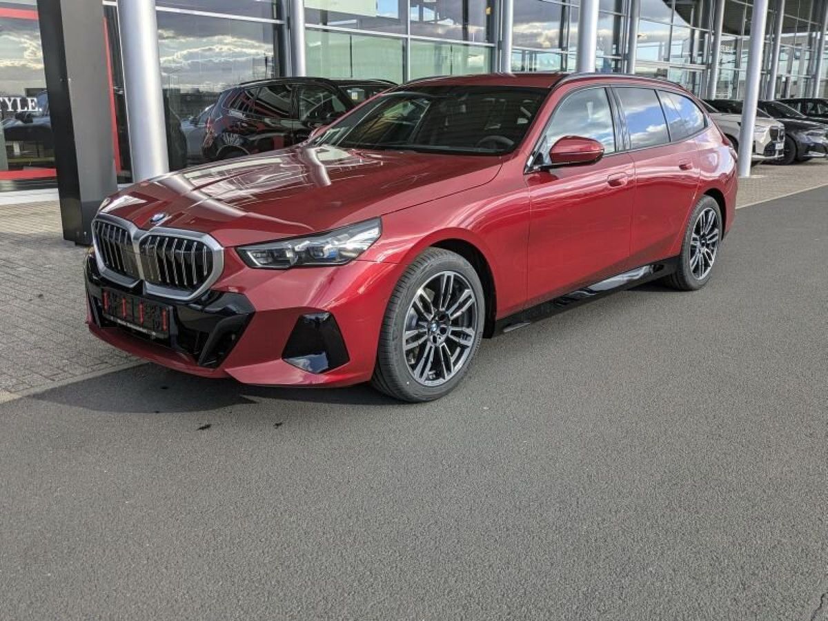 BMW 520 d xDrive Touring M Sportpaket inkl. Winterkomplettradsatz GESCHENKT Leasing