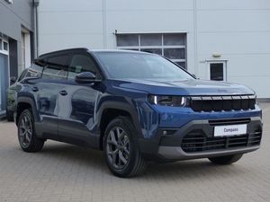 Jeep Compass MHEV First Edition Sicherheit- Komfotpak