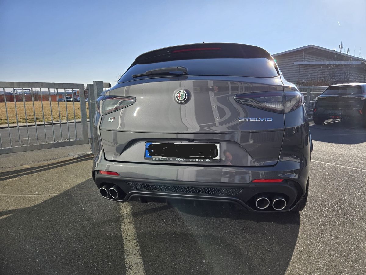 Alfa Romeo Stelvio Quadrifoglio 520 PS für nur 519 € brutto mtl. Leasingübernahme