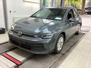 Volkswagen Golf VIII 1.5 eTSI DSG Life AHK Kamera LED Navi