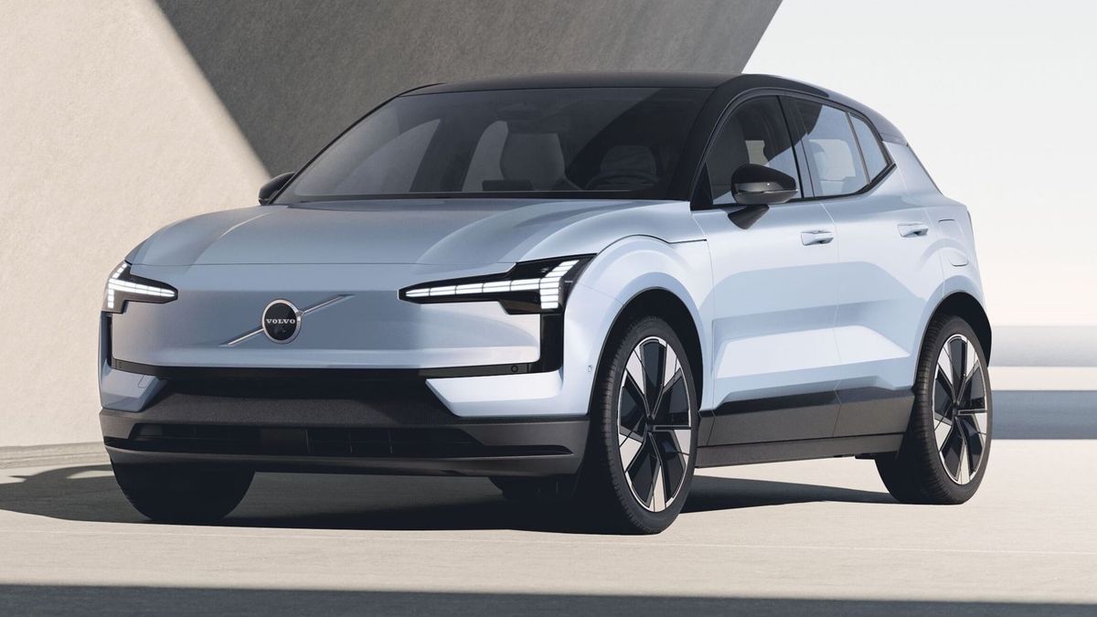 Volvo EX30 Single Motor RWD Plus Leasingübernahme