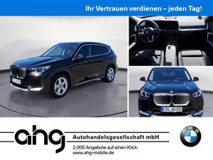 BMW iX1 xDrive30 Premiumpaket X-Line AHK Leasing