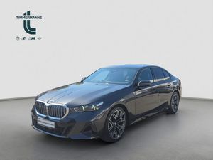 BMW 520d xDrive M Sportpaket Komfortsitze Panorama