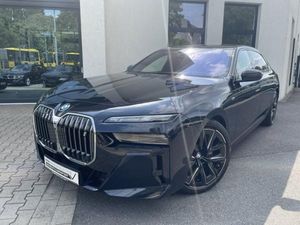 BMW i7 xDrive60 Limo M Sport || Massage B&W Autobahnass (G70) Leasing