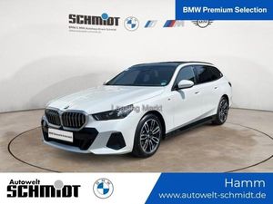 BMW 520 d Touring M Sport / NP= 82.960,- / AHK / Pano Leasing