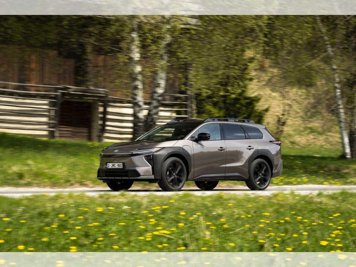 Toyota bZ4X Touring Teamplayer Leasing
