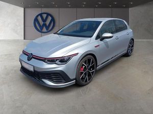 Volkswagen Golf 8 / CLUBSPORT AKRAPOVIC WINTERRÄDER Leasing